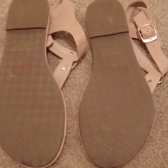Sandals - Picture 2 of 3